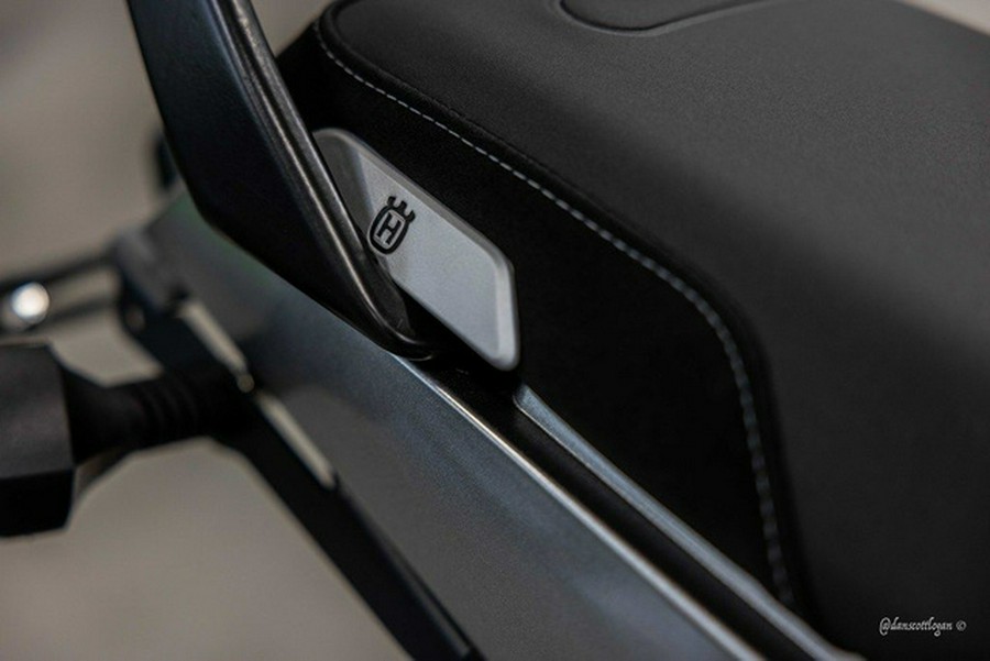 2023 Husqvarna VITPILEN 401