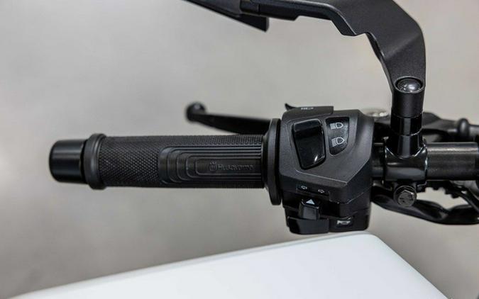 2023 Husqvarna VITPILEN 401