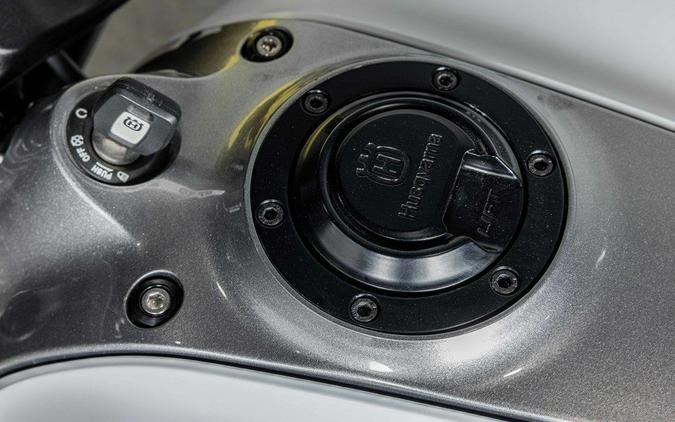 2023 Husqvarna Vitpilen 401 White - PC224210-1