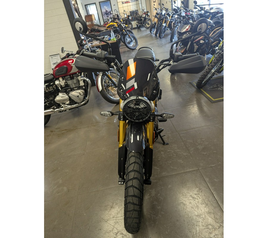 2026 Triumph Scrambler 400 XC