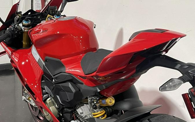 2025 Ducati Panigale V4 S Ducati Red