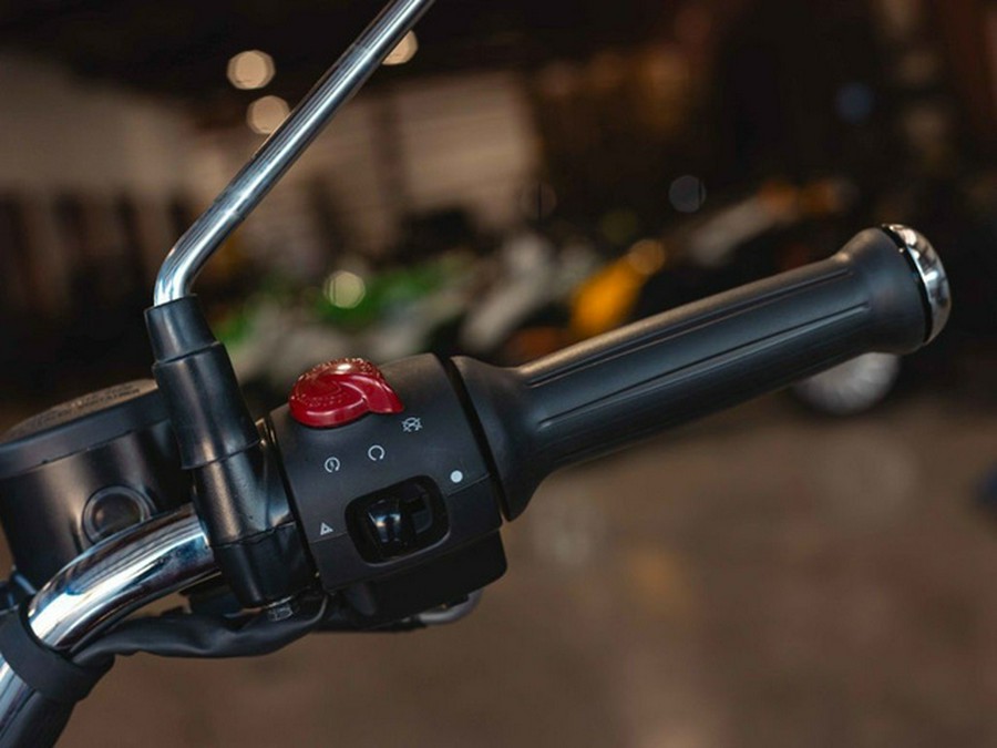 2024 Royal Enfield Meteor 350 Stellar Red