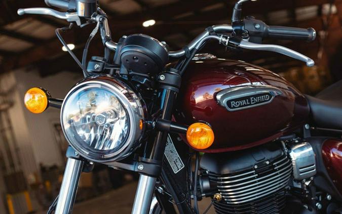 2024 Royal Enfield Meteor 350 Stellar Red
