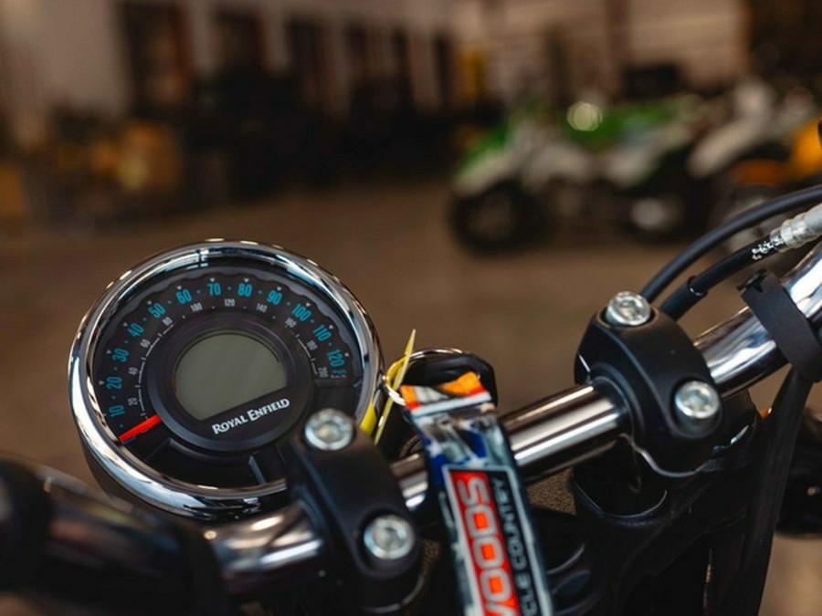 2024 Royal Enfield Meteor 350 Stellar Red