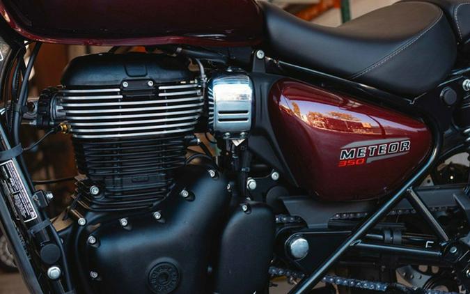 2024 Royal Enfield Meteor 350 Stellar Red