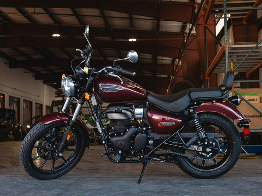 2024 Royal Enfield Meteor 350 Stellar Red