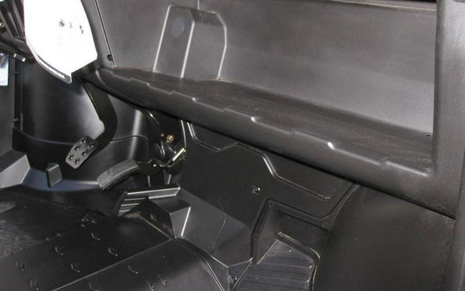 2025 Can-Am® Defender XT HD9