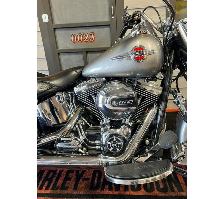 2016 Harley-Davidson® FLSTC - Heritage Softail® Classic