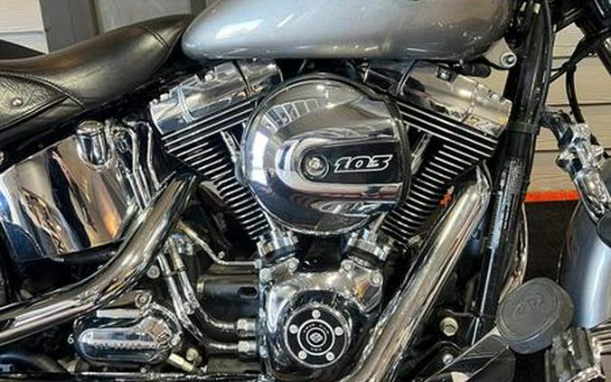 2016 Harley-Davidson® FLSTC - Heritage Softail® Classic