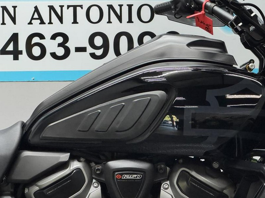 2022 Harley-Davidson® RA1250S - Pan America™ 1250 Special