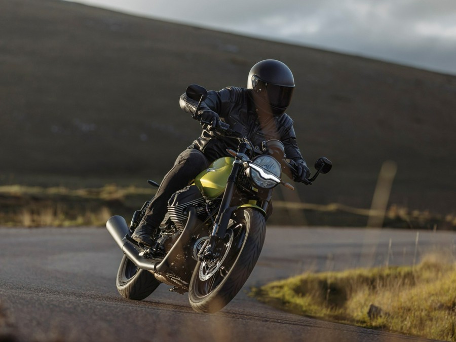 2026 Moto Guzzi V7 Sport