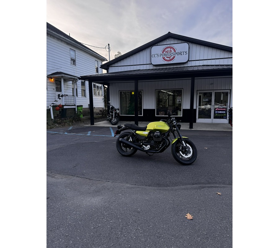 2026 Moto Guzzi V7 Sport