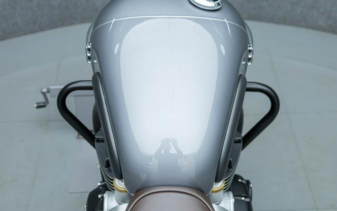 2025 TRIUMPH BONNEVILLE T120 BLACK W/ABS