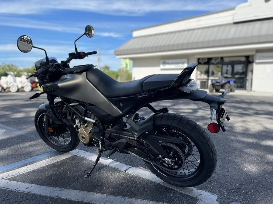 2024 Husqvarna® Svartpilen 401