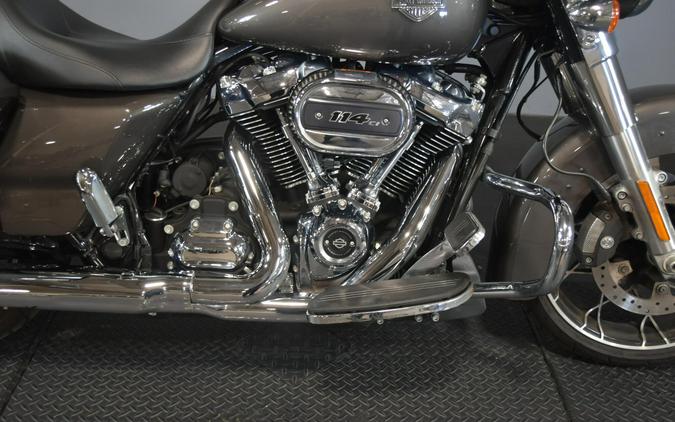 2023 Harley-Davidson Street Glide Special Gray Haze