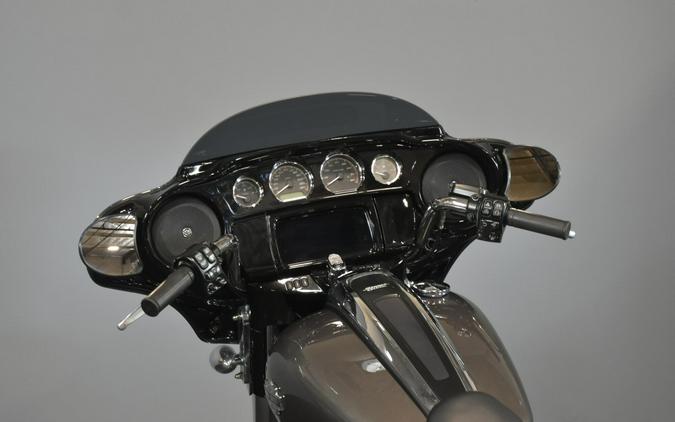 2023 Harley-Davidson Street Glide Special Gray Haze