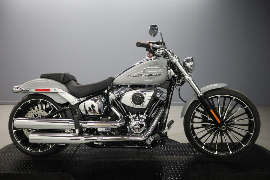 2025 Harley-Davidson Breakout