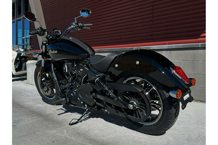 2025 Scout® Classic Base - Indian Motorcycle