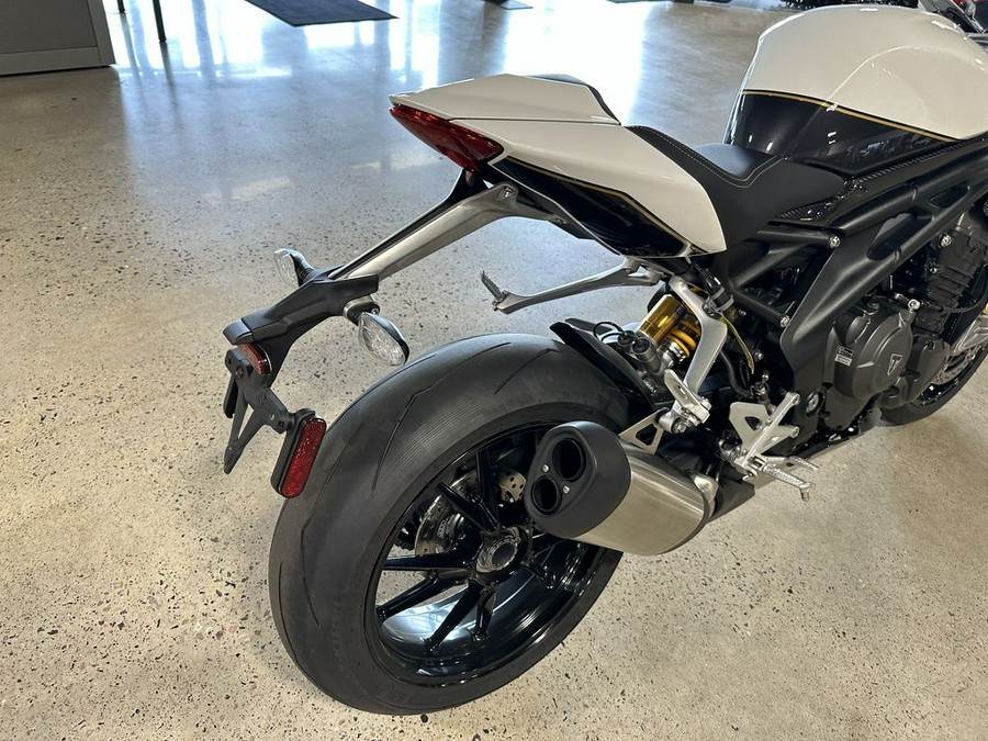 2022 Triumph Speed Triple 1200 RR Crystal White Storm Grey