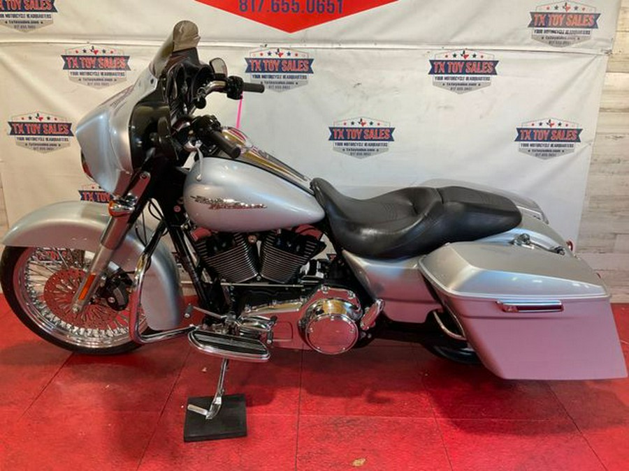 2010 Harley-Davidson Street Glide Base