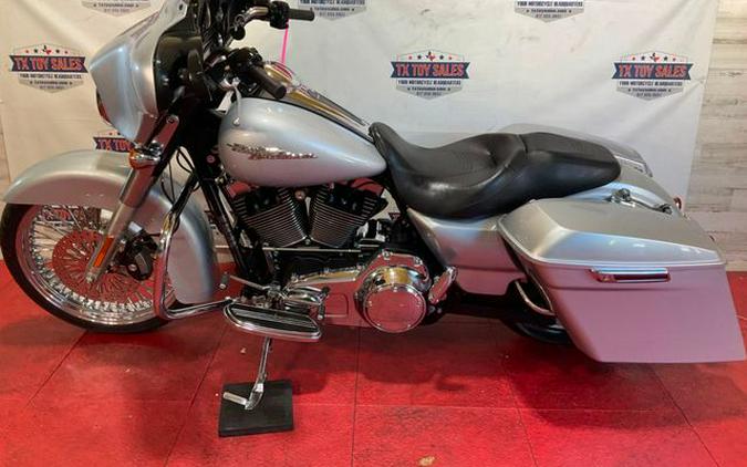 2010 Harley-Davidson Street Glide Base