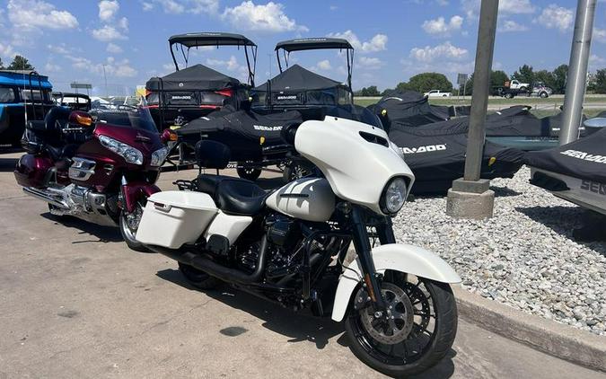 2018 Harley-Davidson® FLHXS - Street Glide® Special