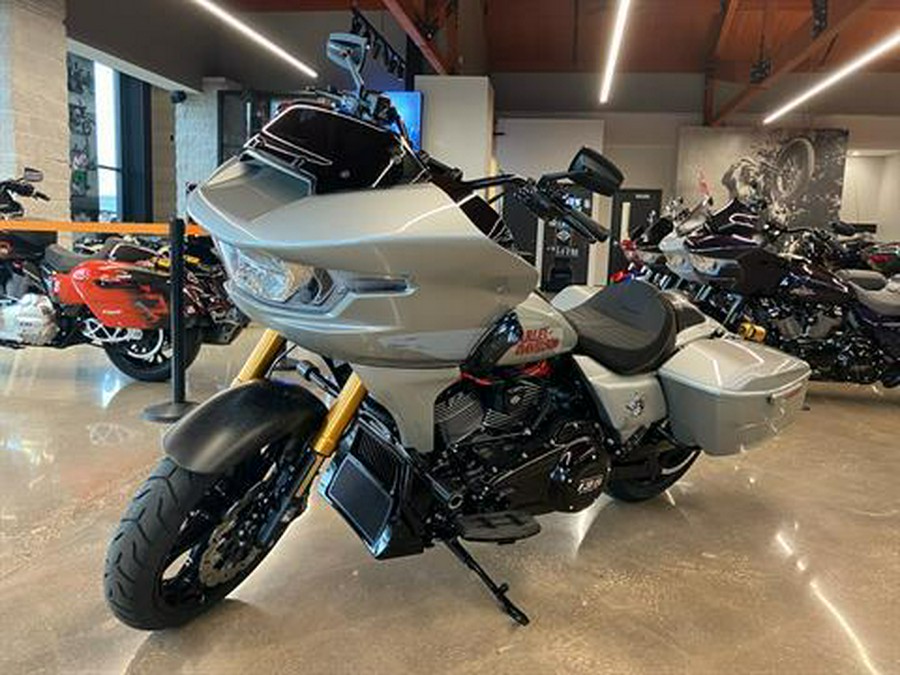 2025 Harley-Davidson CVO™ Road Glide® ST