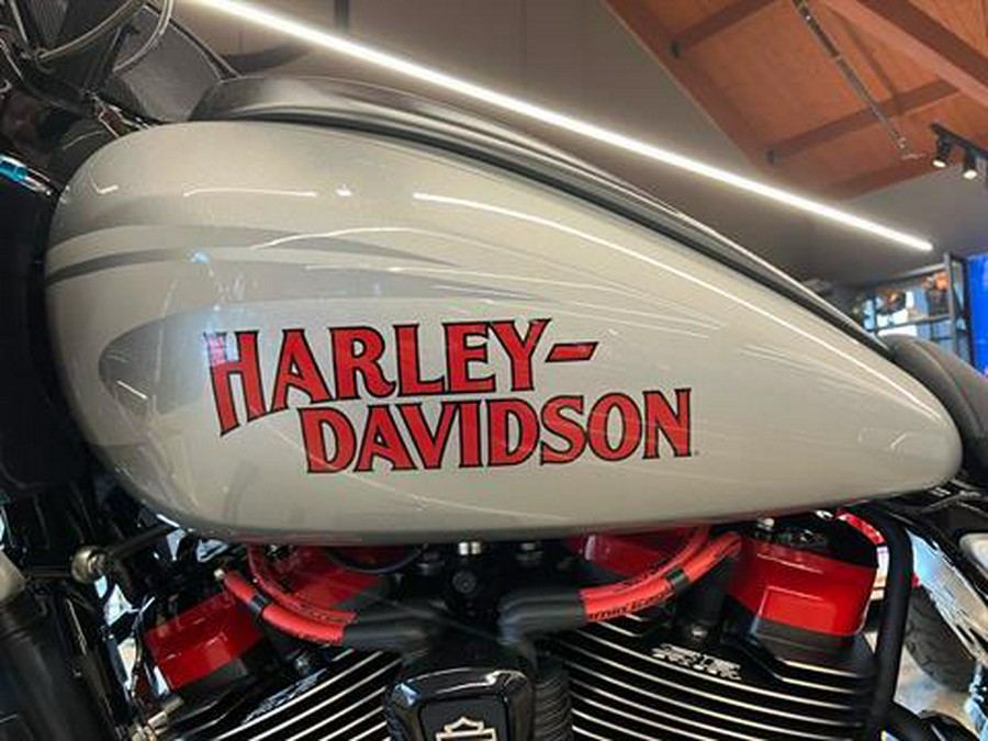 2025 Harley-Davidson CVO™ Road Glide® ST