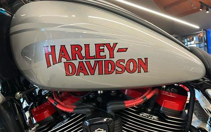 2025 Harley-Davidson CVO™ Road Glide® ST