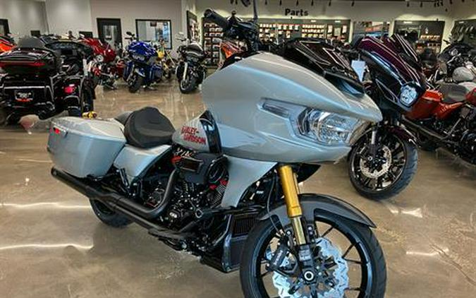 2025 Harley-Davidson CVO™ Road Glide® ST