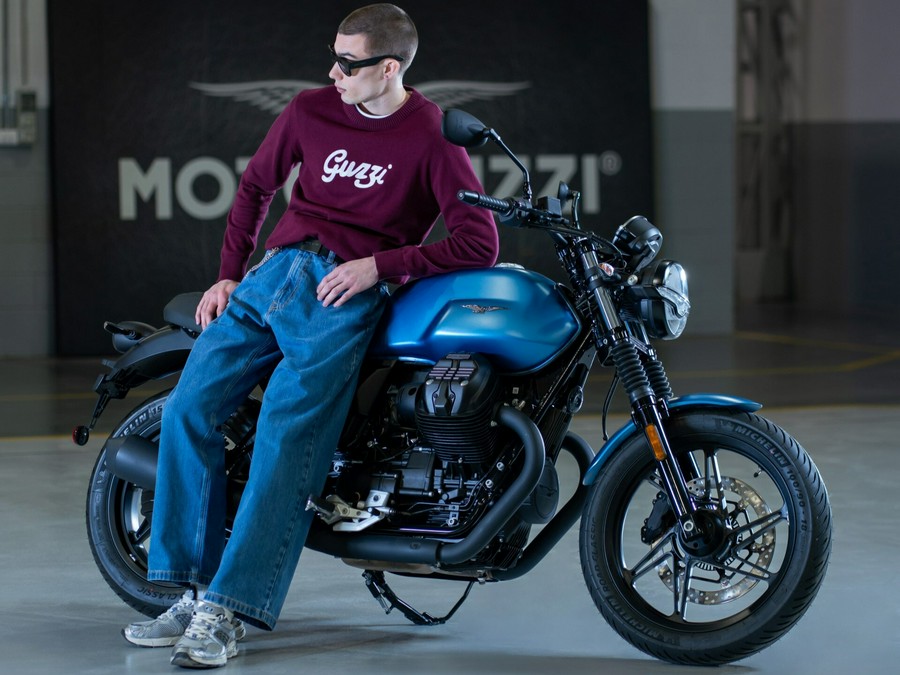 2026 Moto Guzzi V7 Stone