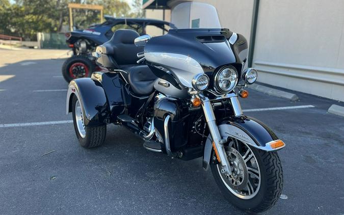 2019 Harley-Davidson Trike FLHTCUTG - Tri Glide Ultra