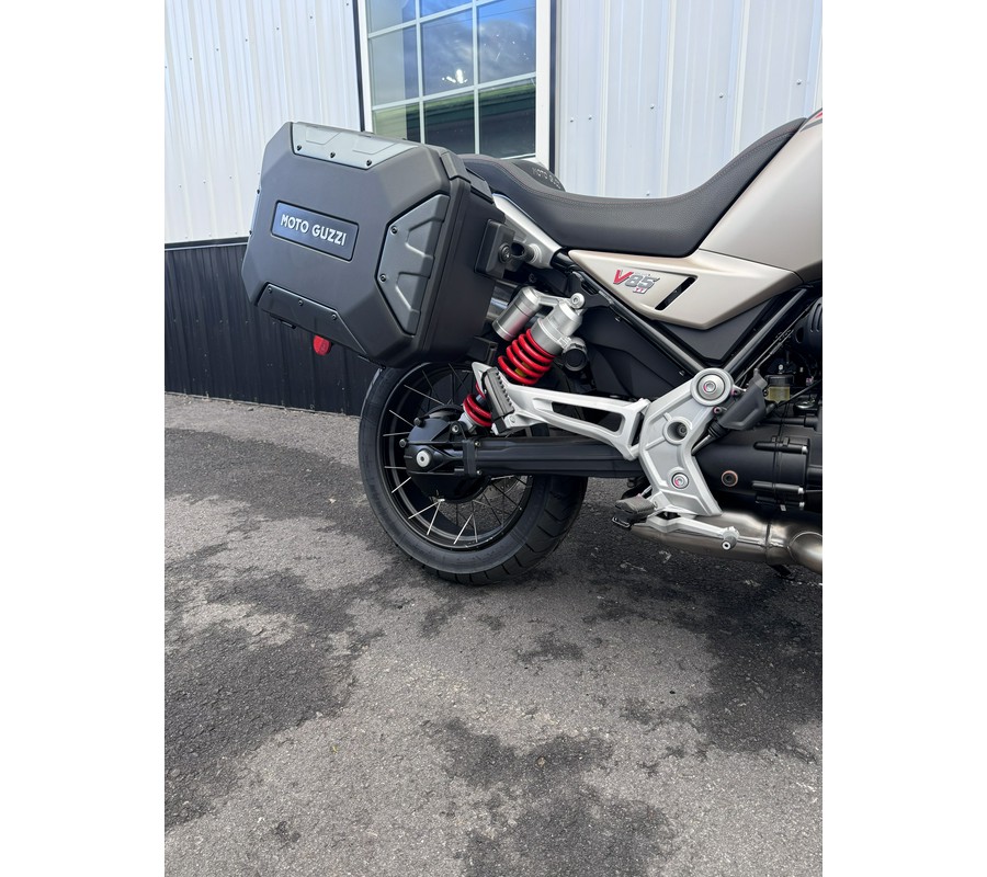 2026 Moto Guzzi V85 TT Travel