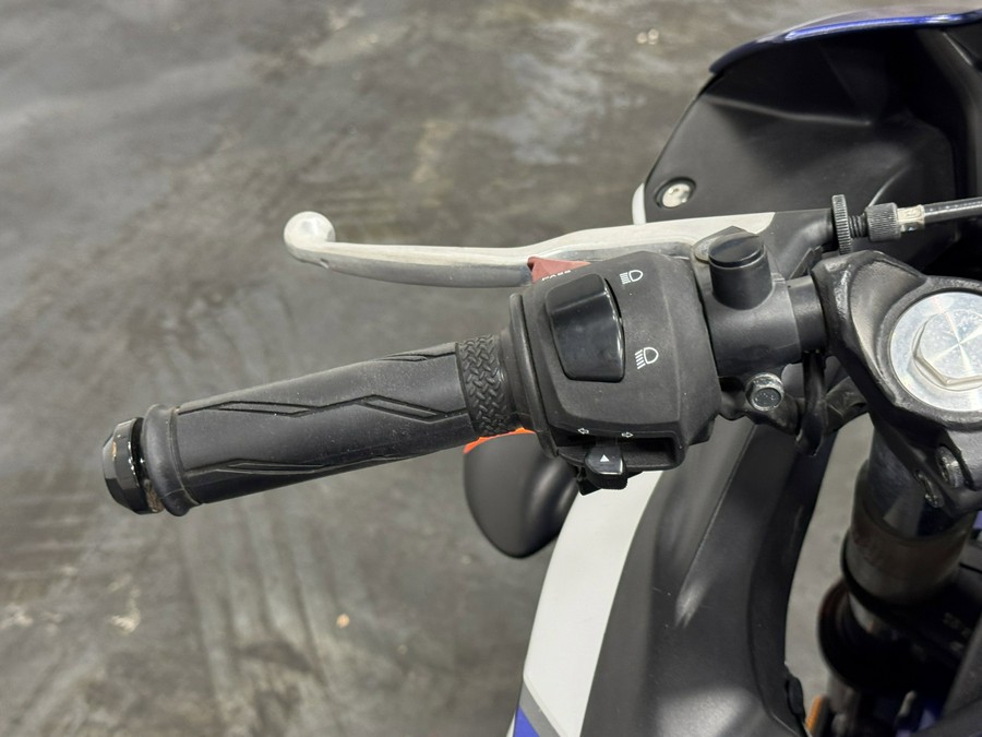 2015 YAMAHA YZF-R3