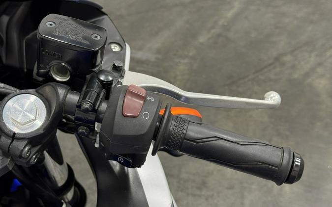 2015 YAMAHA YZF-R3