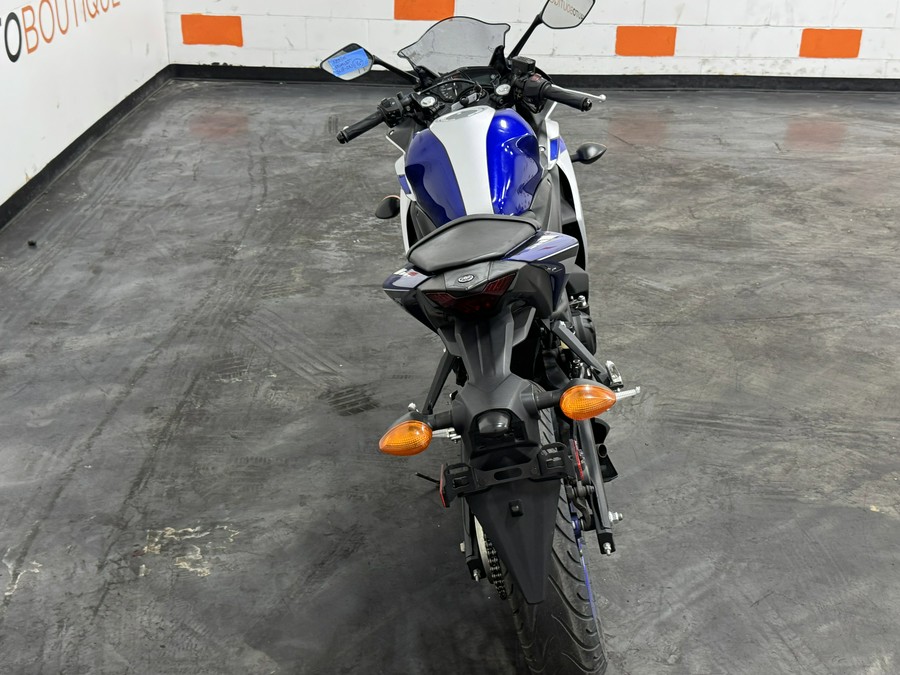 2015 YAMAHA YZF-R3