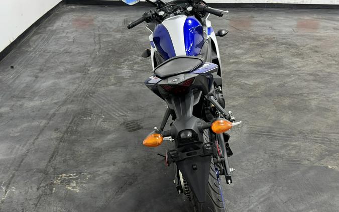 2015 YAMAHA YZF-R3