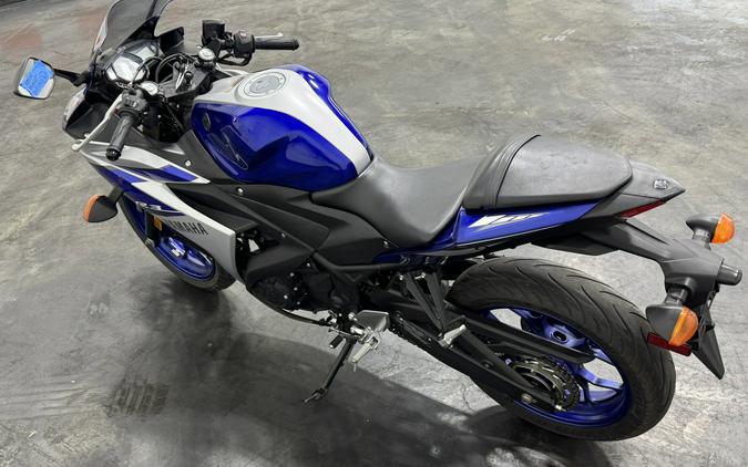 2015 YAMAHA YZF-R3
