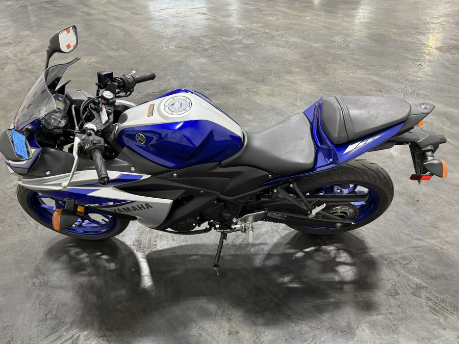 2015 YAMAHA YZF-R3