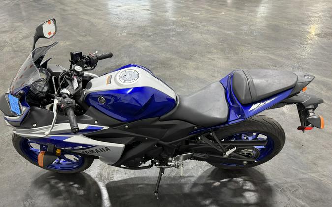 2015 YAMAHA YZF-R3