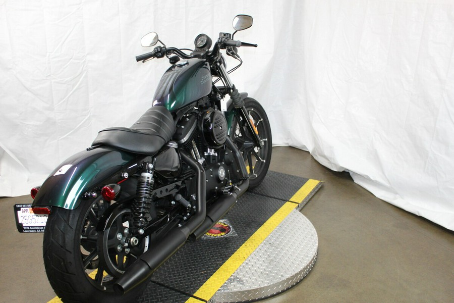 Harley-Davidson® Iron 883™ 2021 XL 883N 405385B SNAKE VENOM