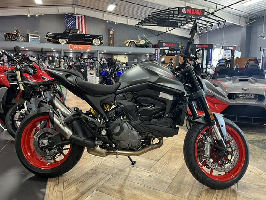 2026 Ducati Monster Plus
