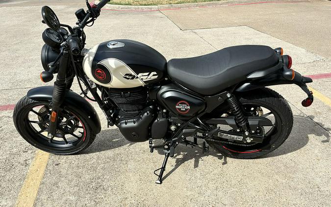 2027 Royal Enfield Hunter 350 Tokyo Black