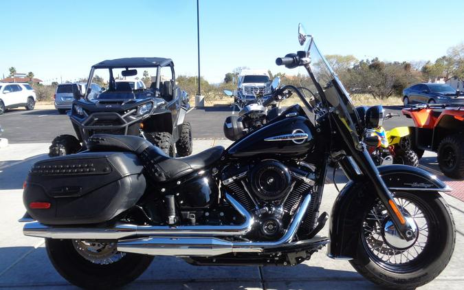 2018 Harley-Davidson® Heritage Classic - Vivid Black Option
