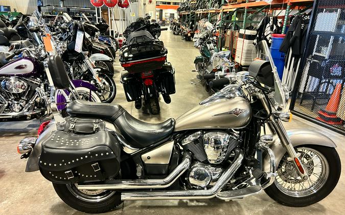 2007 Kawasaki Vulcan® 900 Classic