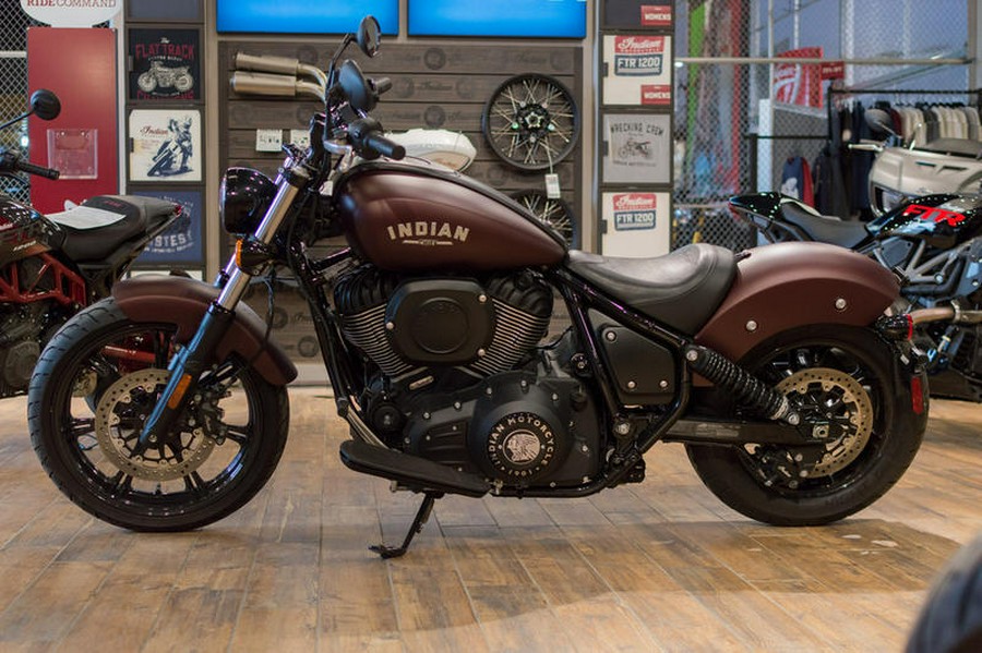 2023 Indian Motorcycle® Chief® ABS Maroon Metallic Smoke