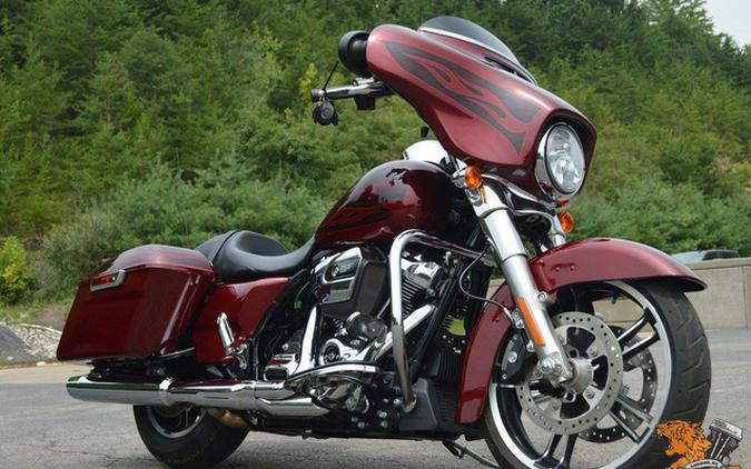 2017 Harley-Davidson FLHXS - Street Glide Special