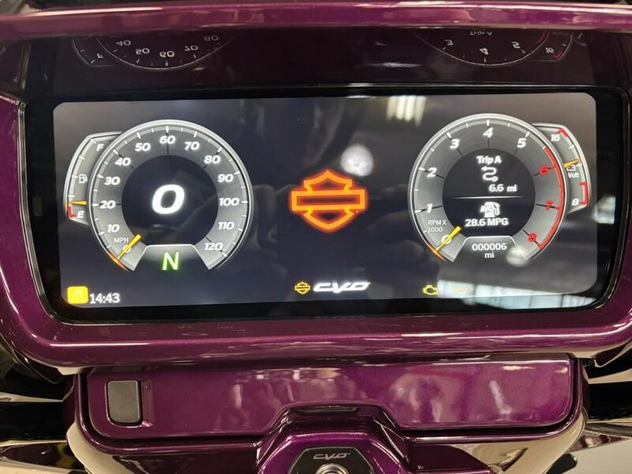 2025 Harley-Davidson CVO™ Street Glide® Poison Berry