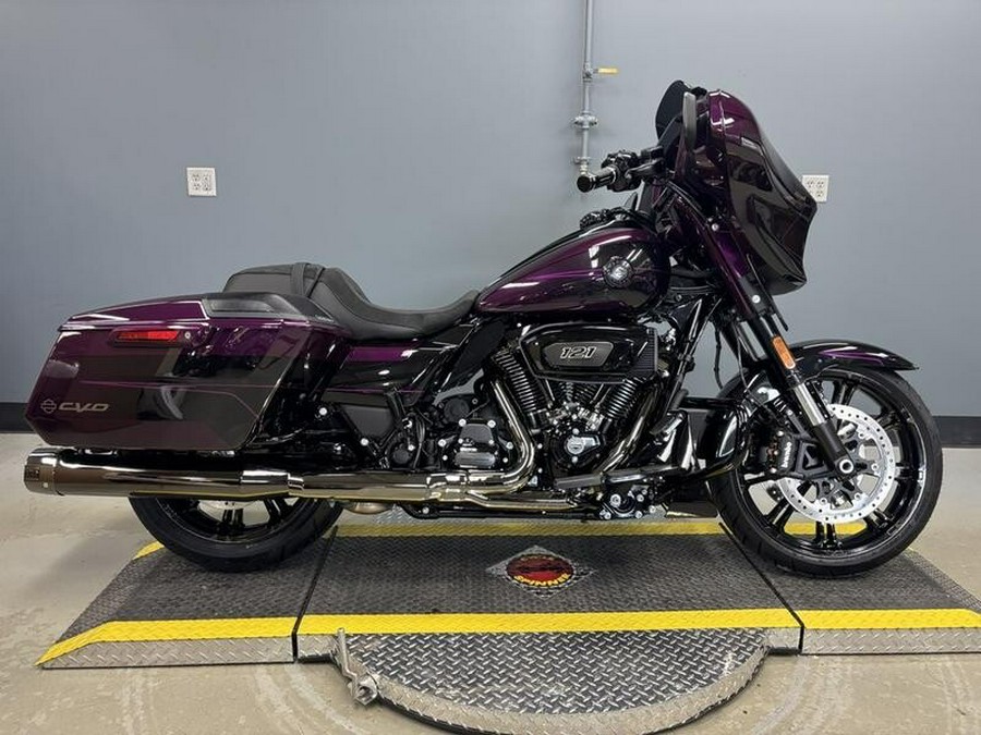 2025 Harley-Davidson CVO™ Street Glide® Poison Berry