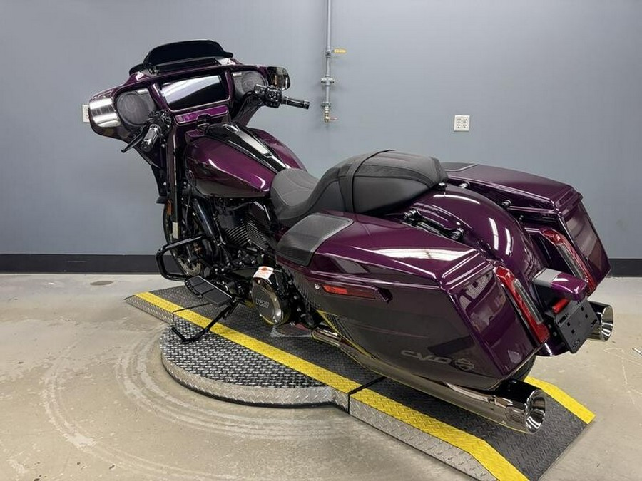 2025 Harley-Davidson CVO™ Street Glide® Poison Berry
